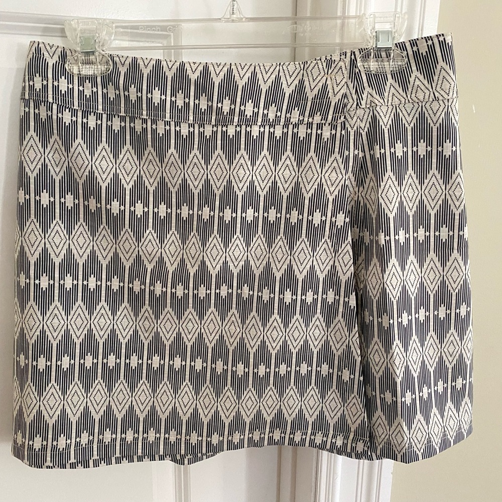 RipSkirt Hawaii Black & Cream Size S (4-6)